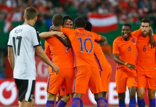 欧洲杯荷兰2:0战胜奥地利