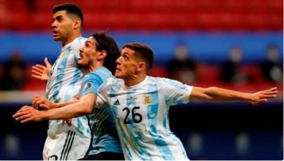 巴尔加斯苏亚雷斯分别建功乌拉圭1-1战平智利