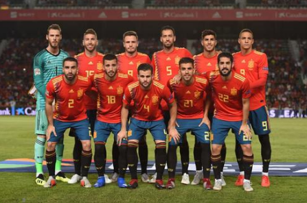 为什么西班牙和巴西国家队球员变动较大？